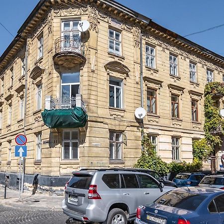 Inshiapartments On Popovycha Str Львов Экстерьер фото